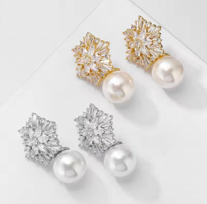 Silver Snowflake Pearl Earrings