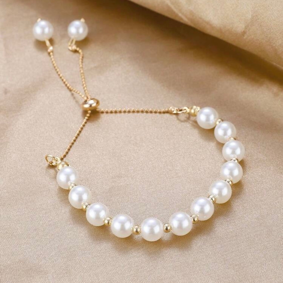 Classic Pearl Bracelet