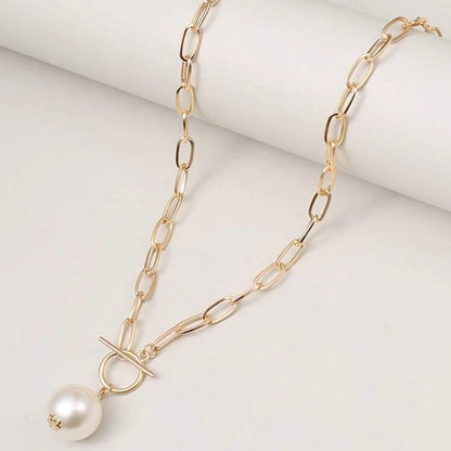 Pearl Toggle Chain