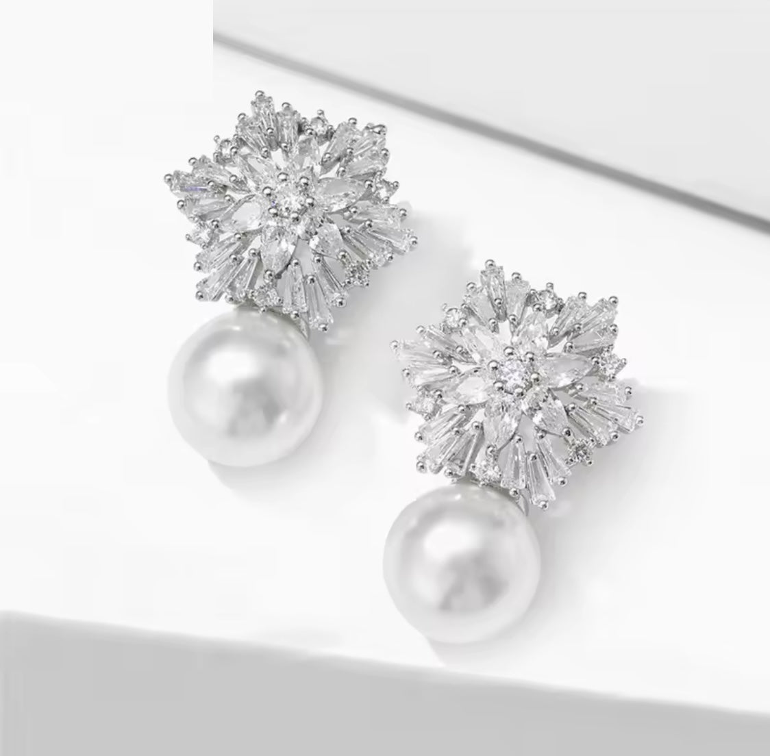 Silver Snowflake Pearl Earrings